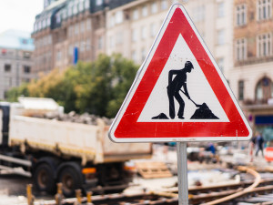 Lidé opouštějí objekty u brněnského Anthroposu. Demolice začne v květnu